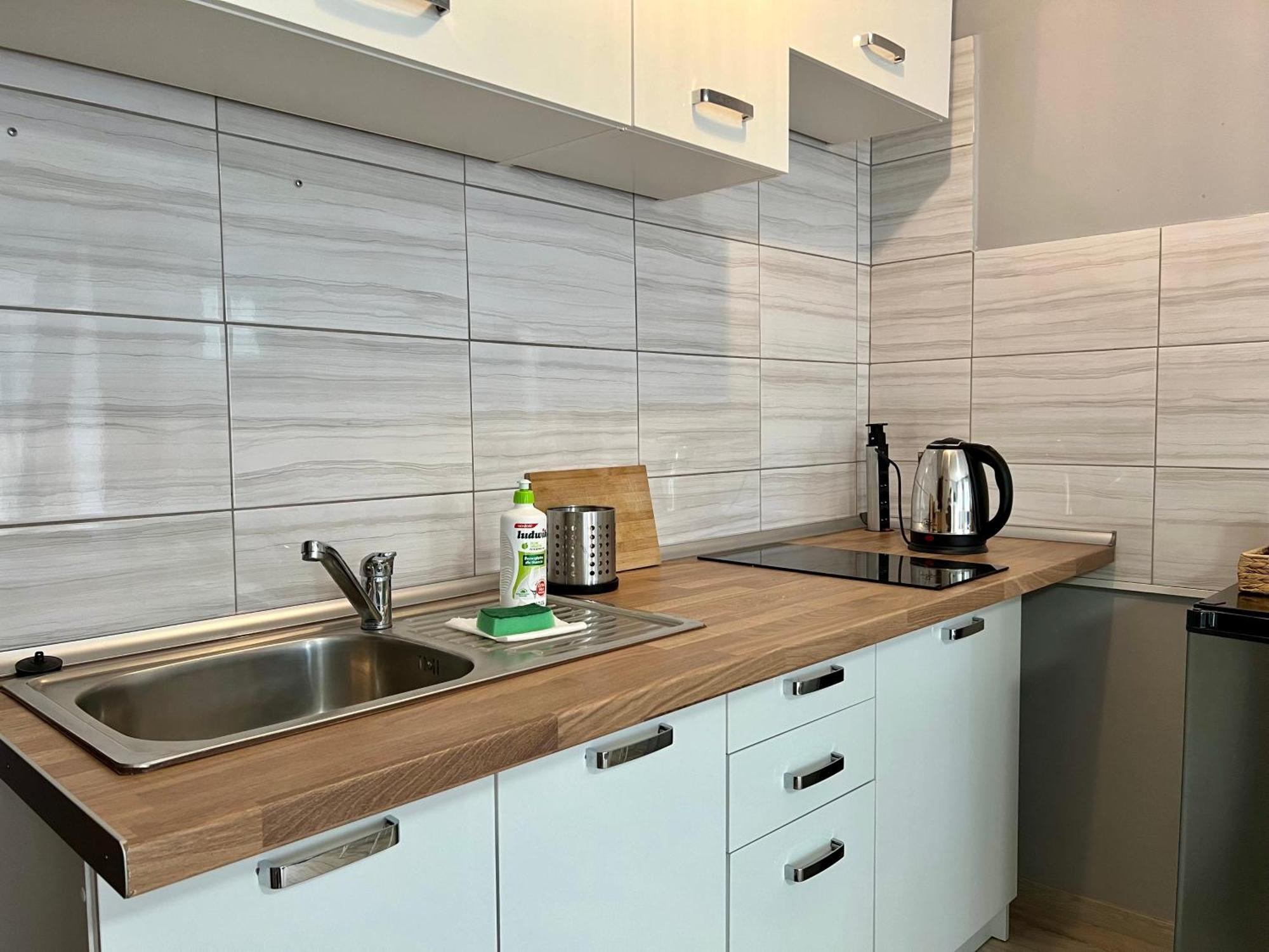 Apartment Kawalerka Obok Piotrkowskiej Lodz (Lodz)